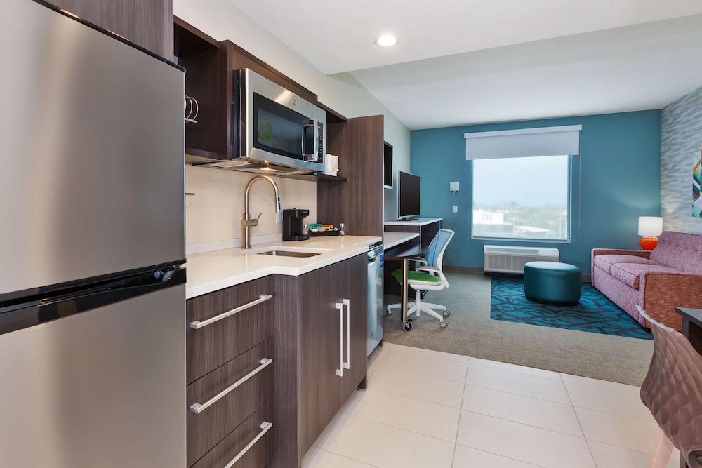 HOME2 SUITES BY HILTON TUCSON AIRPORT 7/47