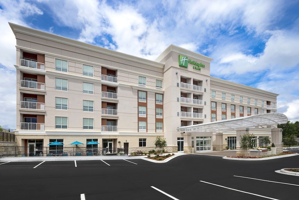 Holiday Inn And Suites Arden Asheville Airport 1/51