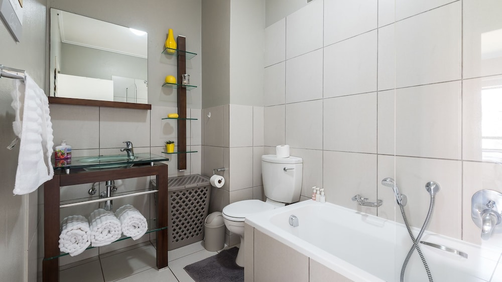 JoziStay Jackal Creek Apartments - Northriding 29/29