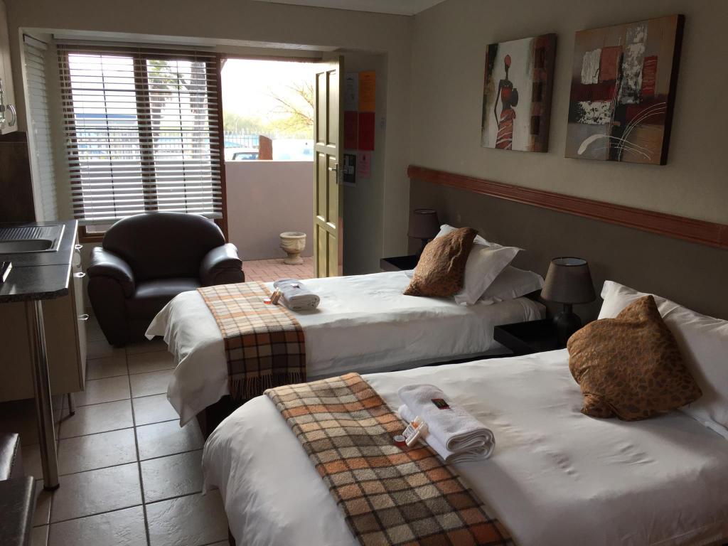 Travellers Nest Guesthouse 10/93