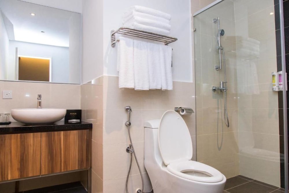 Imperial Regency Suites and Hotel Petaling Jaya 50/50