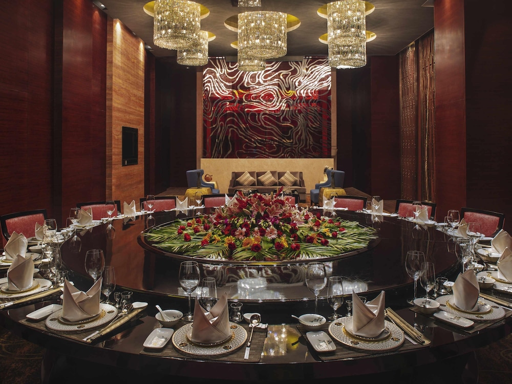 Movenpick Hotel Enshi 24/67