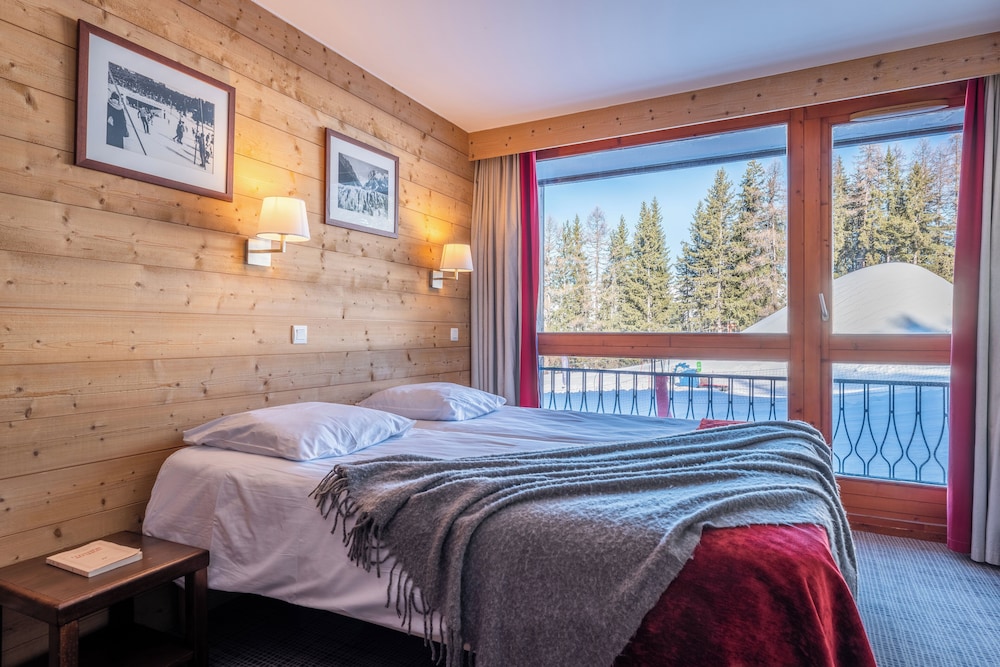 1 Bedroom, Apartment, 1 Double and 2 Bunk Beds