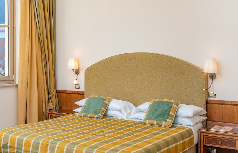 Tower, Executive, 4 Beds, City View