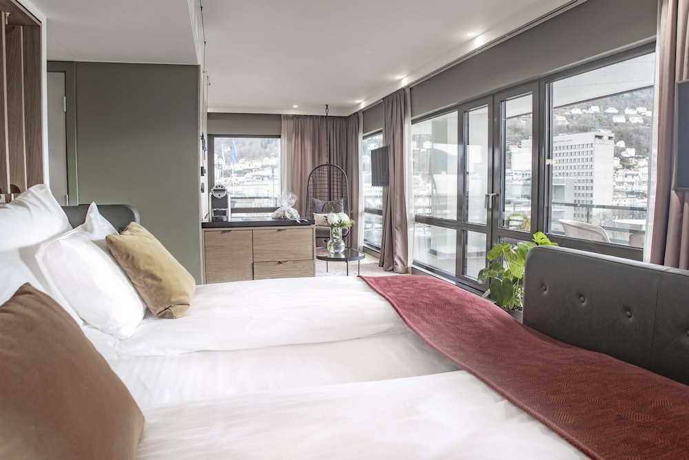 NORGE, SUITE