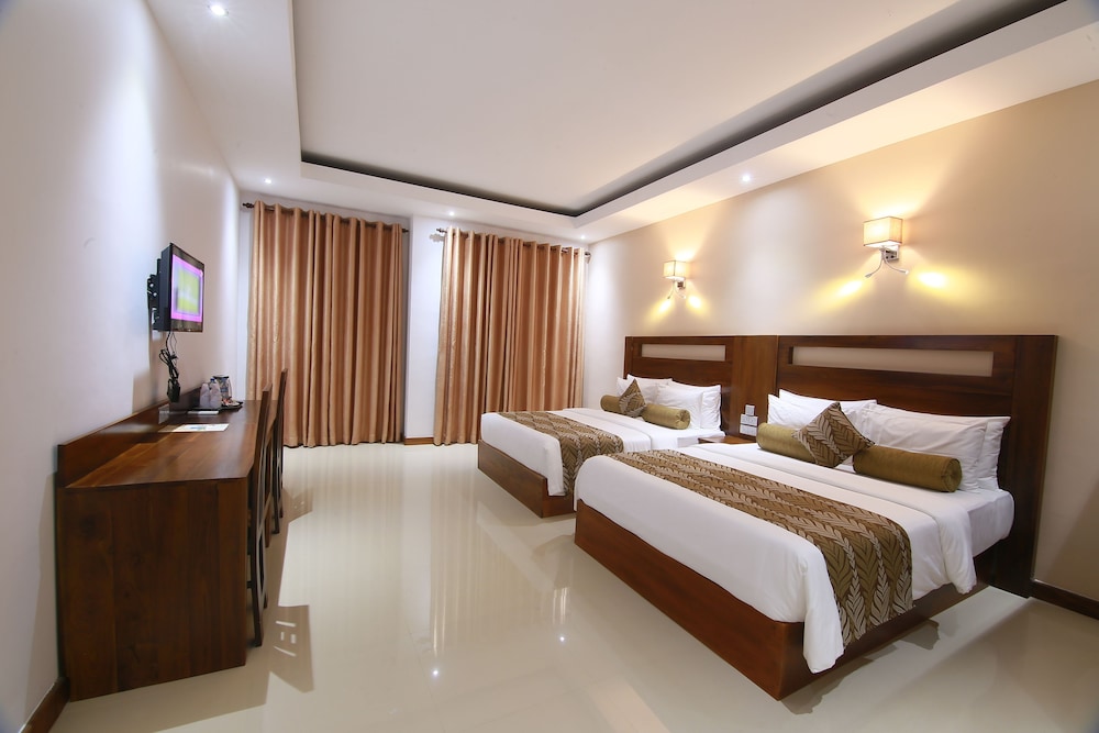 Rivendell Hotel 17/55