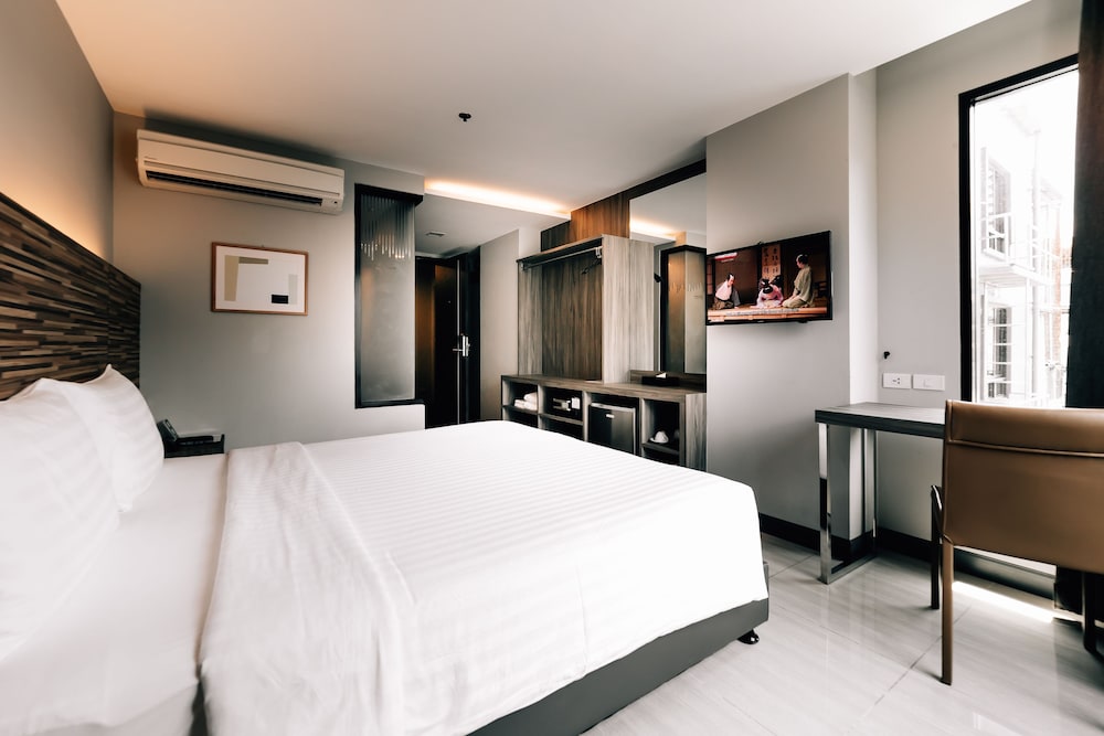 SPENZA HOTEL 17/43