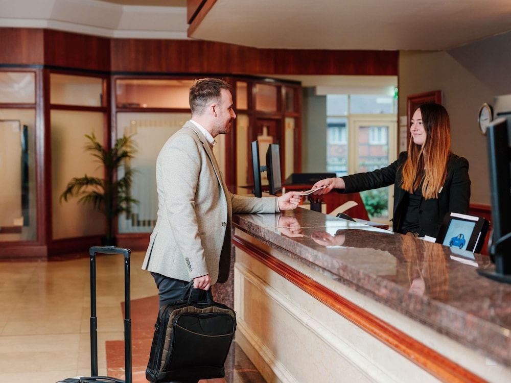 Mercure Daventry Court Hotel 10/79