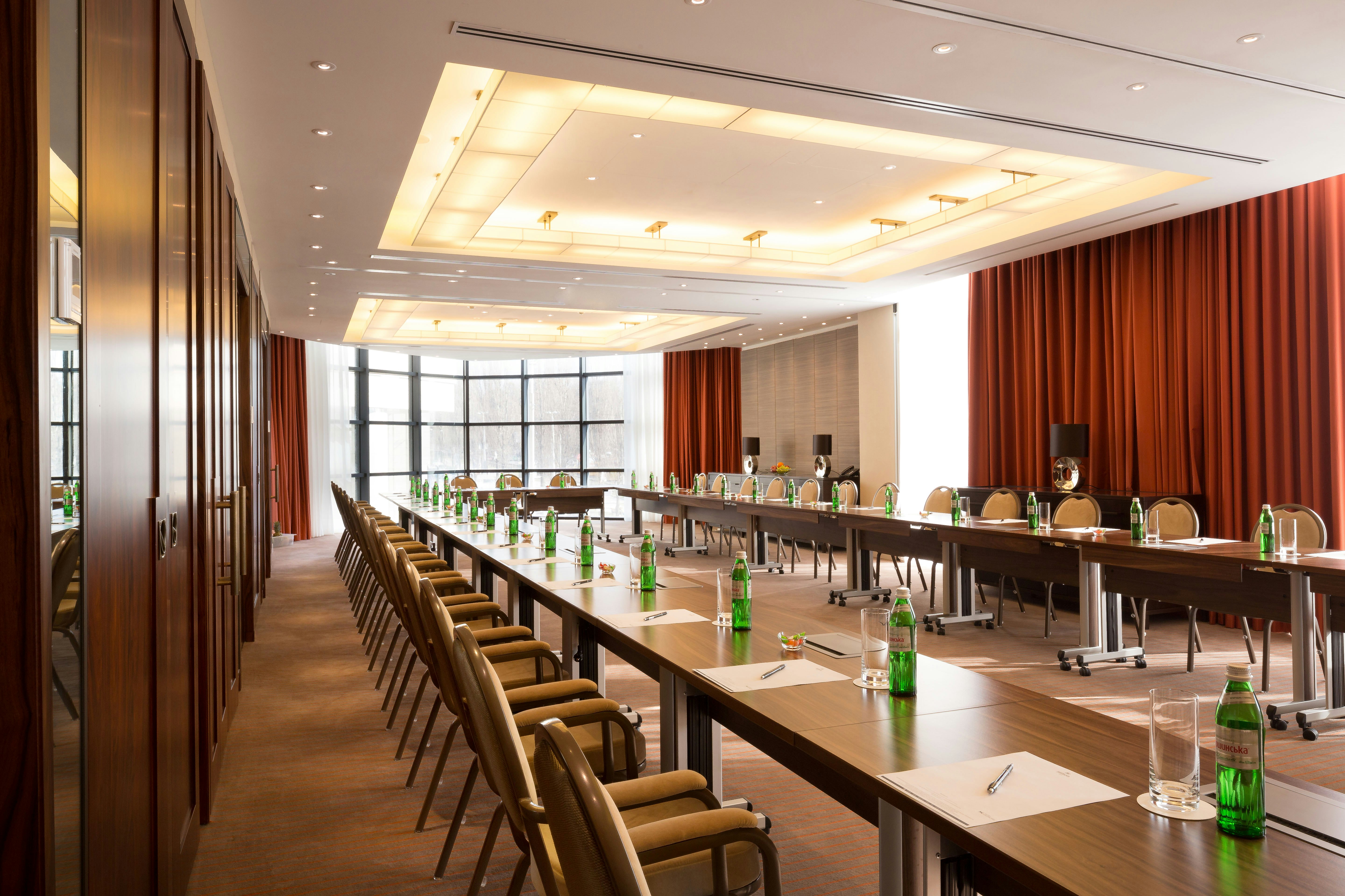 Hilton Kyiv 65/70