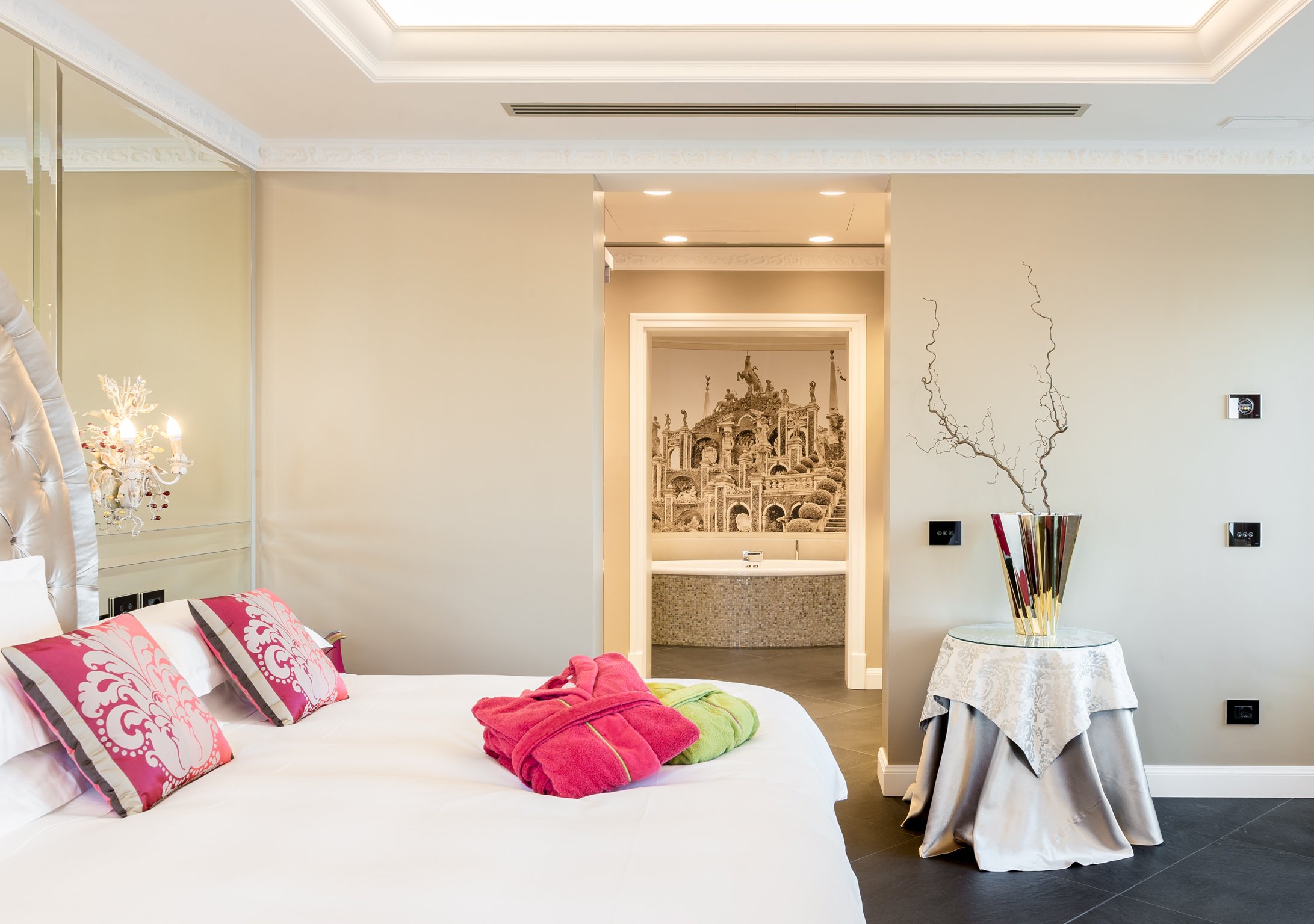 LA BORROMEA, SUITE, LAKE VIEW
