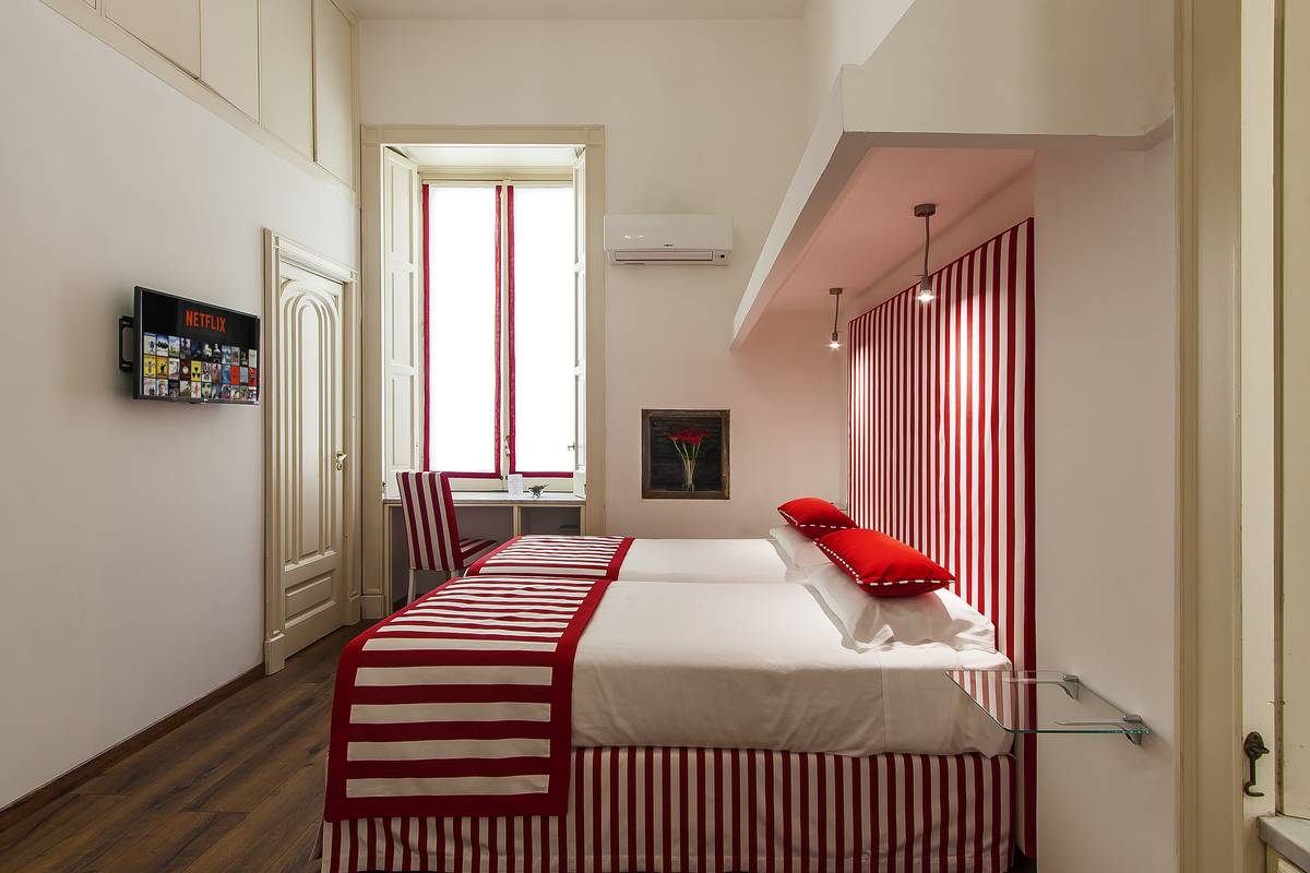 Palazzo Starace 18/50