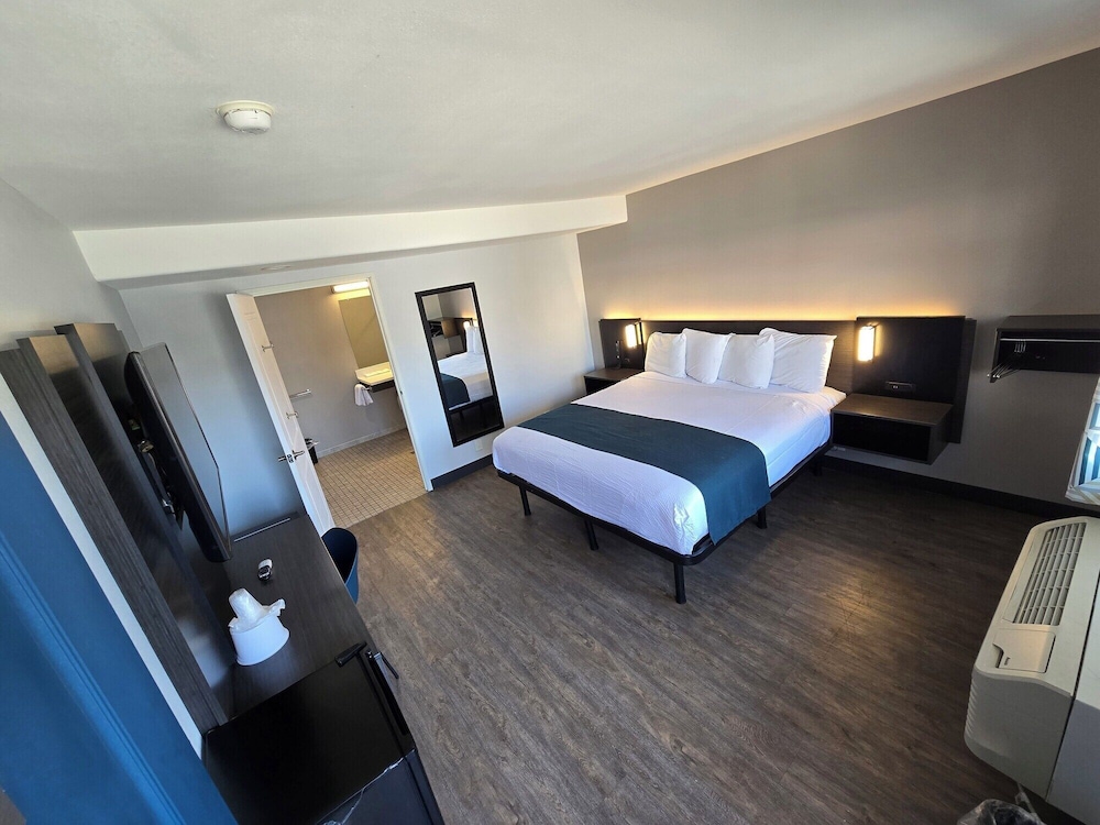 Motel6 Los Angeles, CA - Downtown 11/36