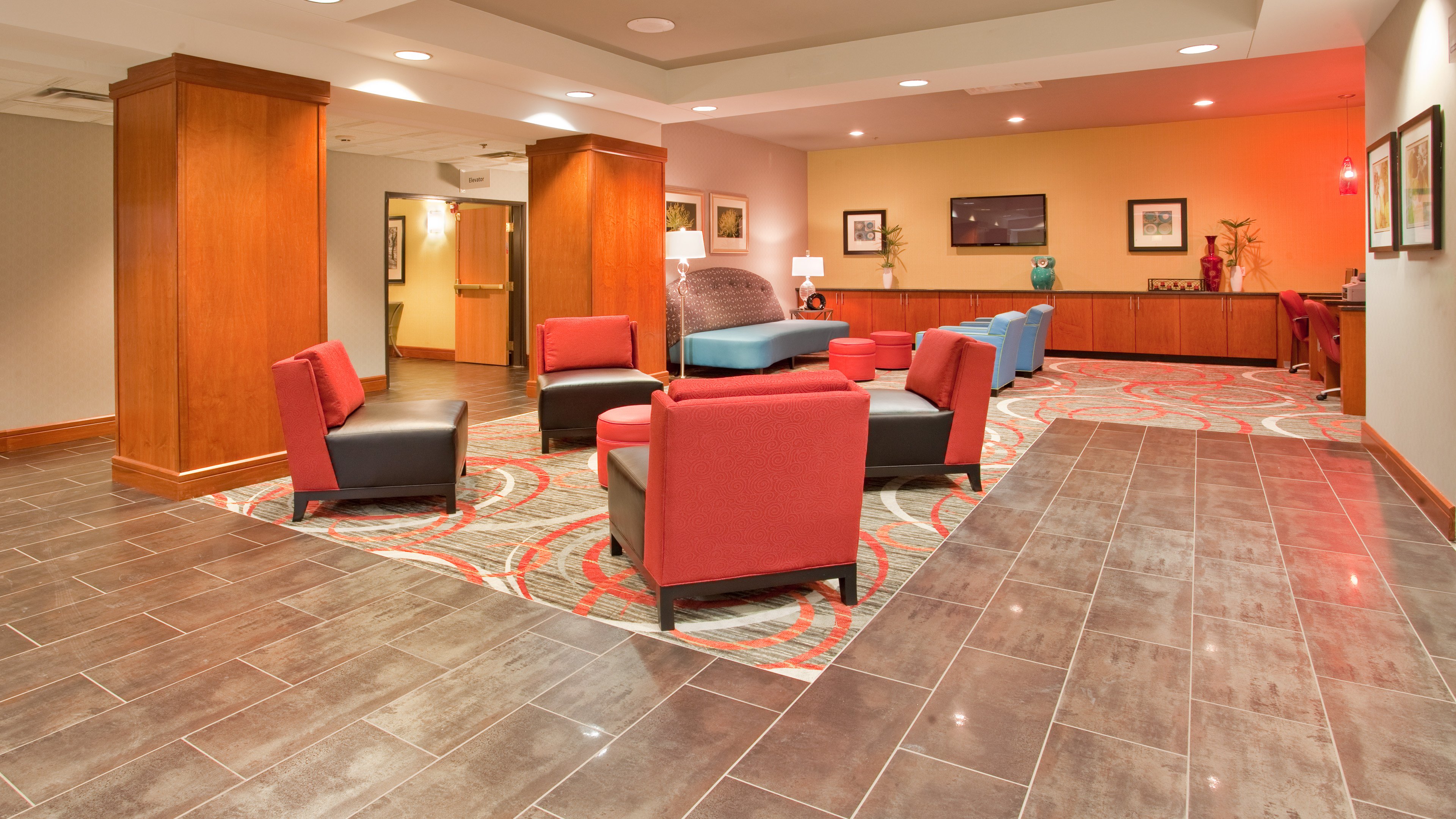 Holiday Inn Express Fremont 23/42