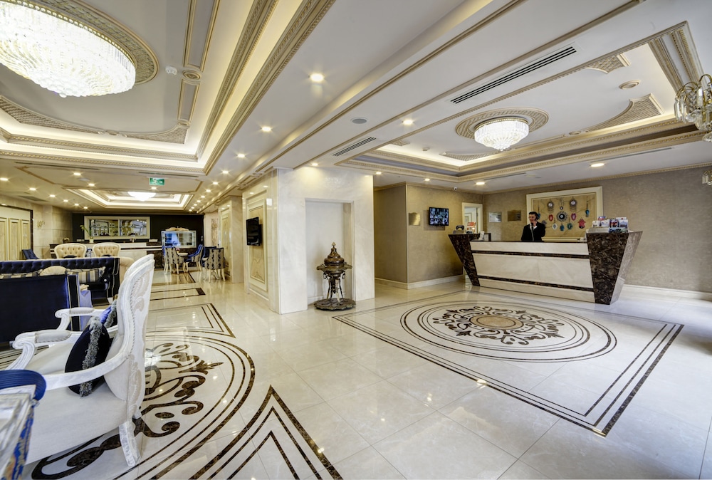 Halifaks Hotel 5/50