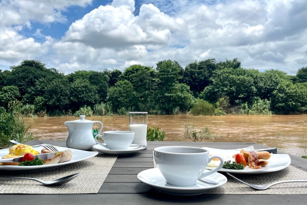 Zensala Riverpark Resort 62/78