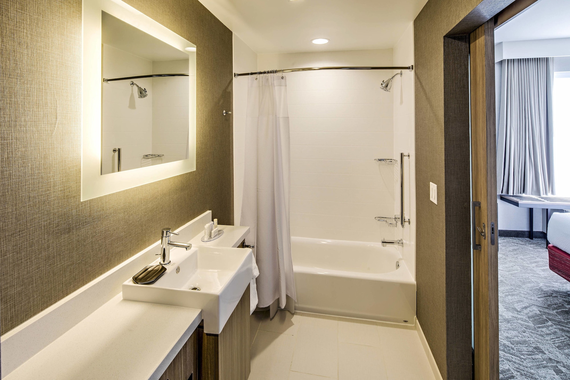 جناح بسرير كينج مع أريكة، Springhill Suites Dayton Vandalia 4/4