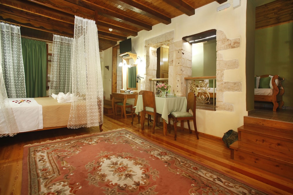 Palazzo Di Petro 28/50