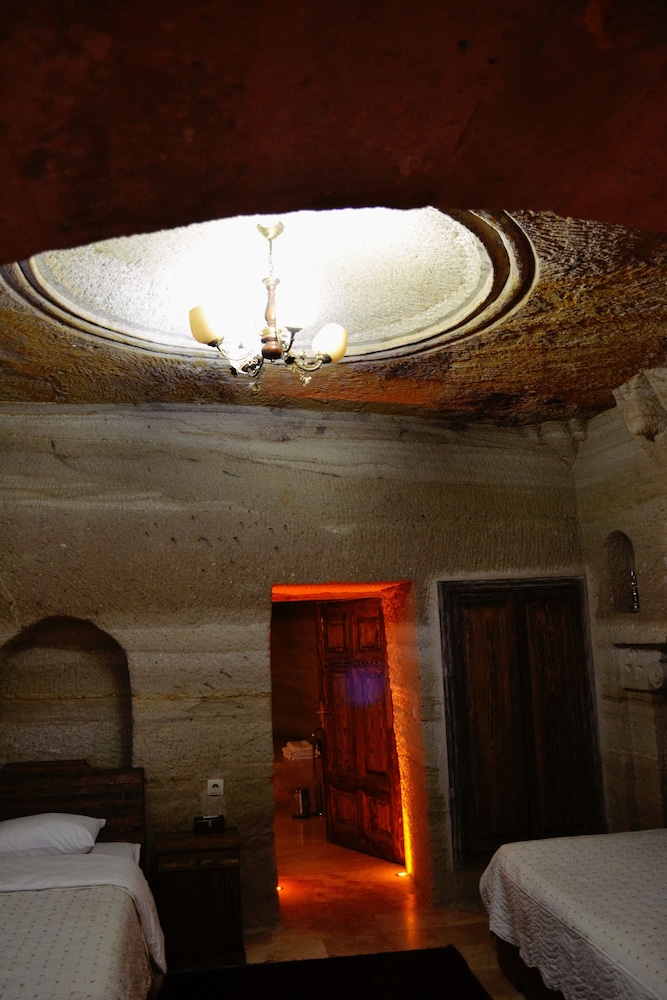 Family Cave Suites Hotel 19/50