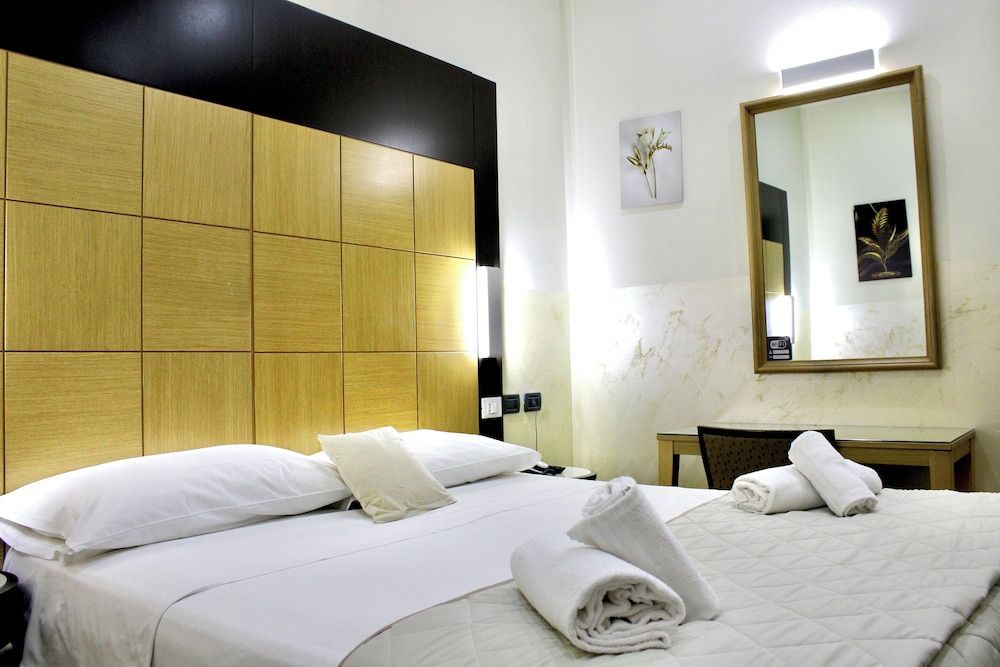 غرفة كلاسيكية بسرير مزدوج أو سريرين منفصلين، Hotel Fiorella 8/10