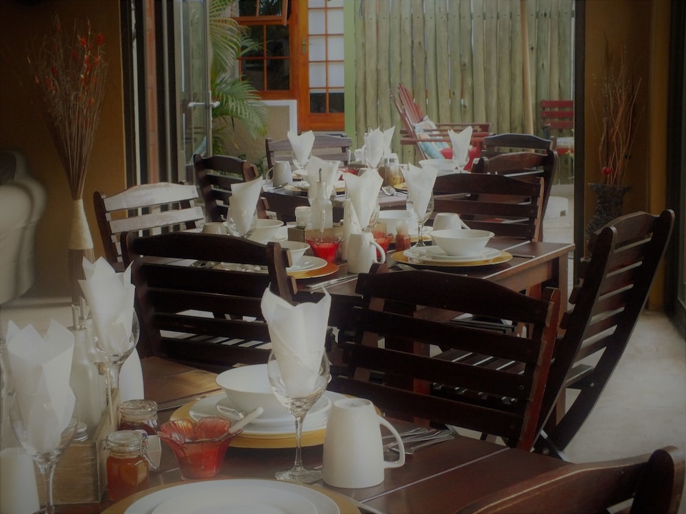 Uzuri Guesthouse 20/47