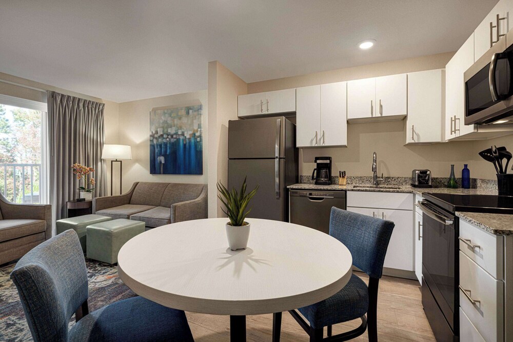 WaterWalk Extended Stay by Wyndham Raleigh - RTP 41/61