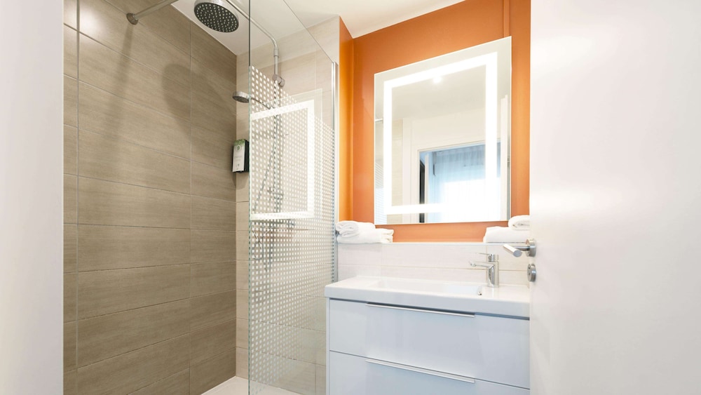 غرفة قياسية بسرير مزدوج، Hotel Campanile Metz Nord - Talange 10/10
