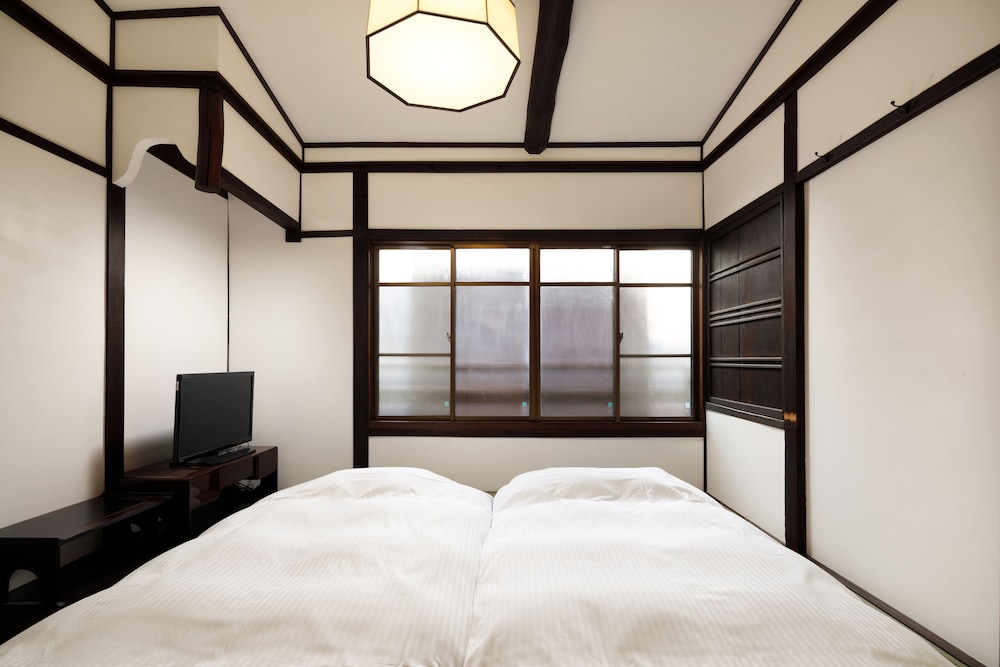 Tsumugi Shichijo Kagiyacho 8/48