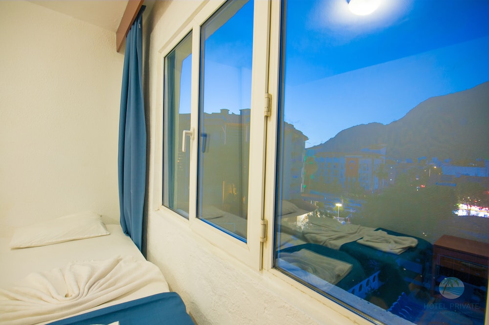 Private Hotel 14/44