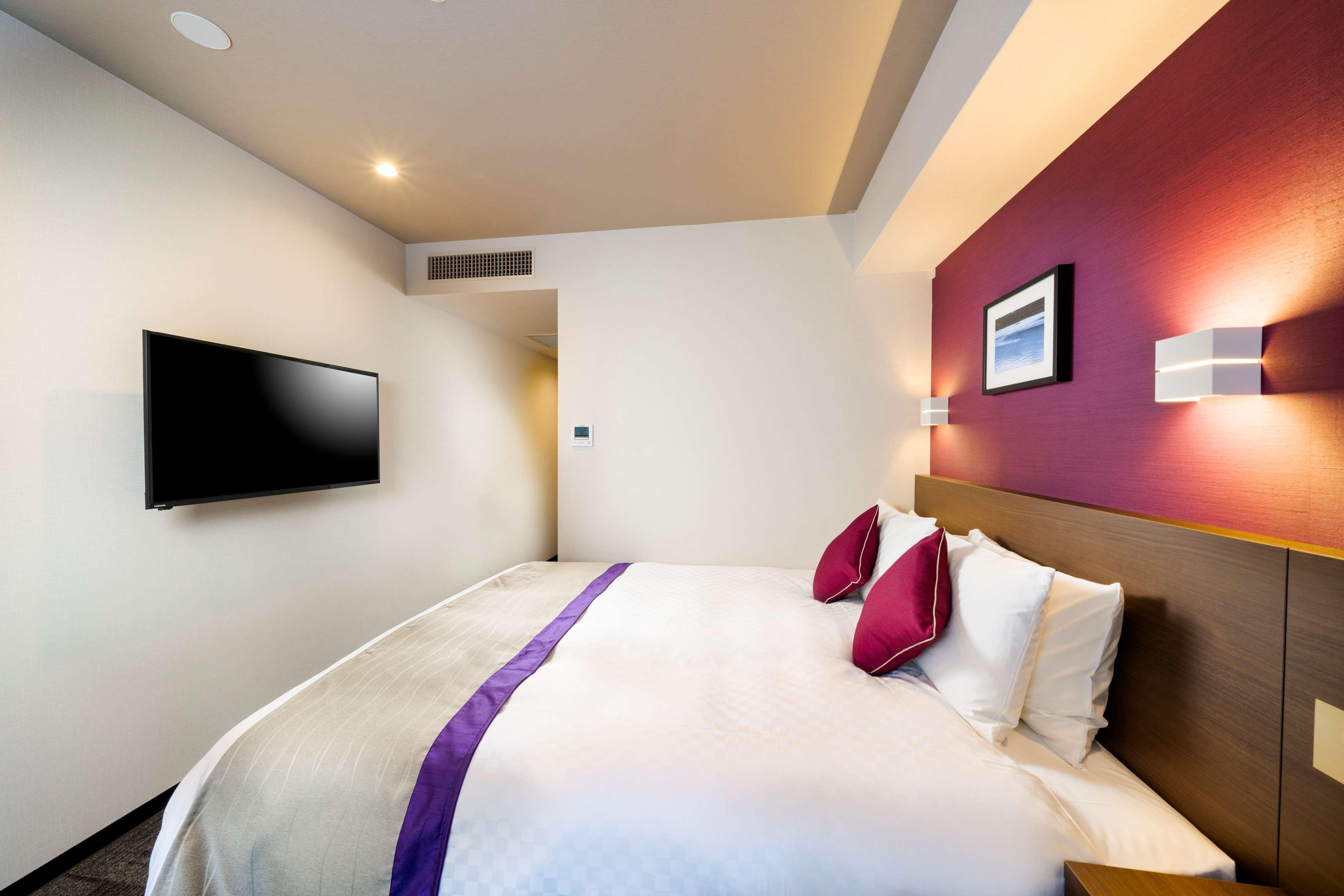 Superior, Double Bed, Bath and Shower