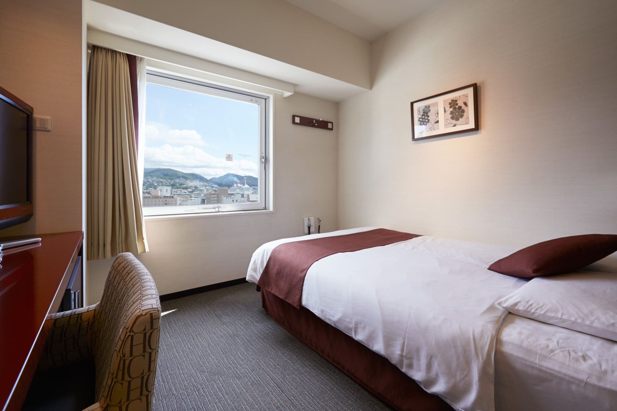 GRAND, DOUBLE BED