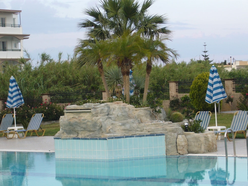 Rhodian Rose Hotel 52/58