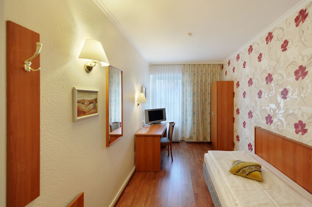 Fair Hotel Villa Diana Westend 16/65