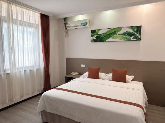 Superior, Suite, Queen Bed