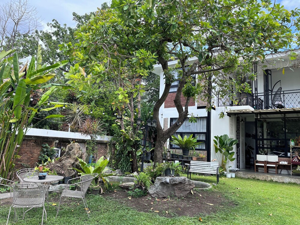 Sherloft Home and Hostel Dormitory 33/39