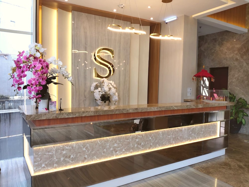 Surabaya River View Hotel 16/33