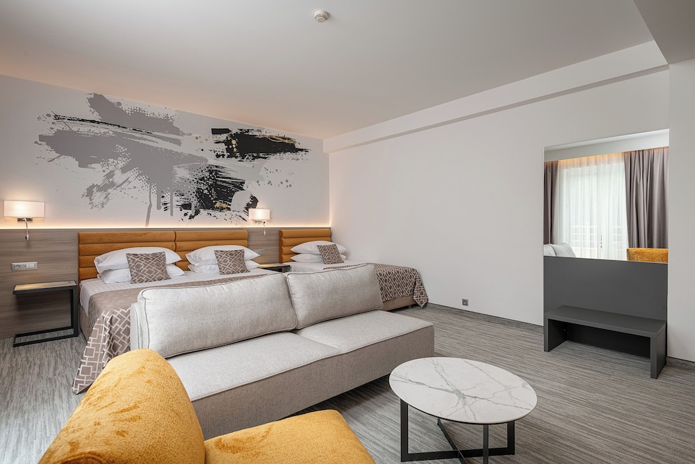 Hotel Ivka 30/50