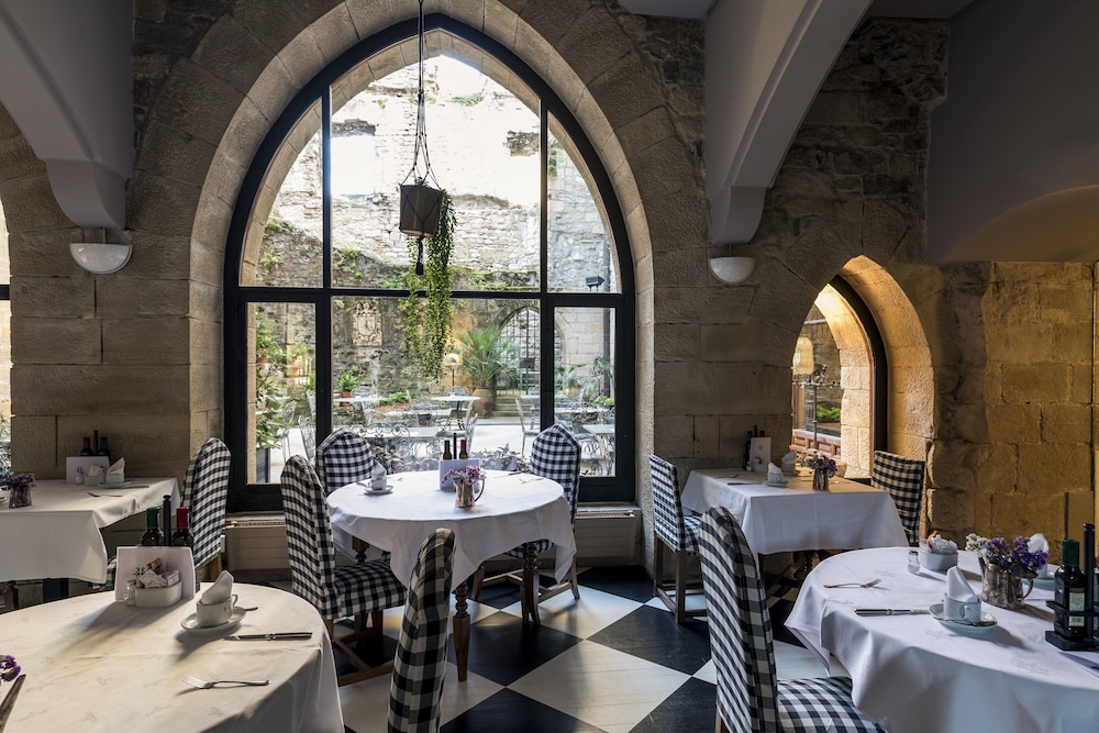 Parador De Hondarribia 26/40