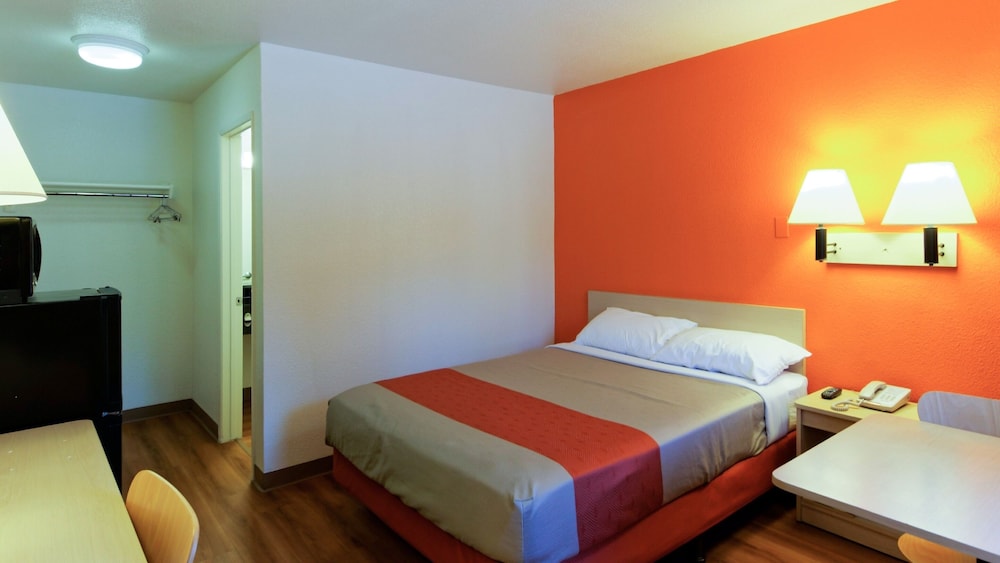Motel6 Chico, CA 21/39