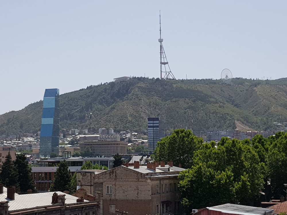 Gold Tbilisi Hotel 71/78