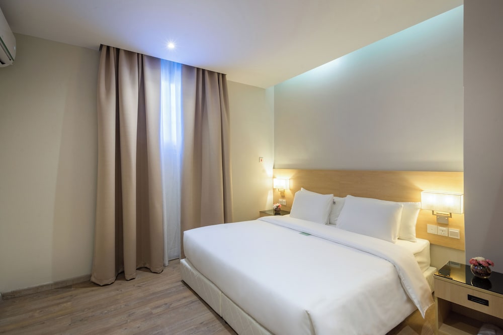 Royal, Suite, Queen Bed