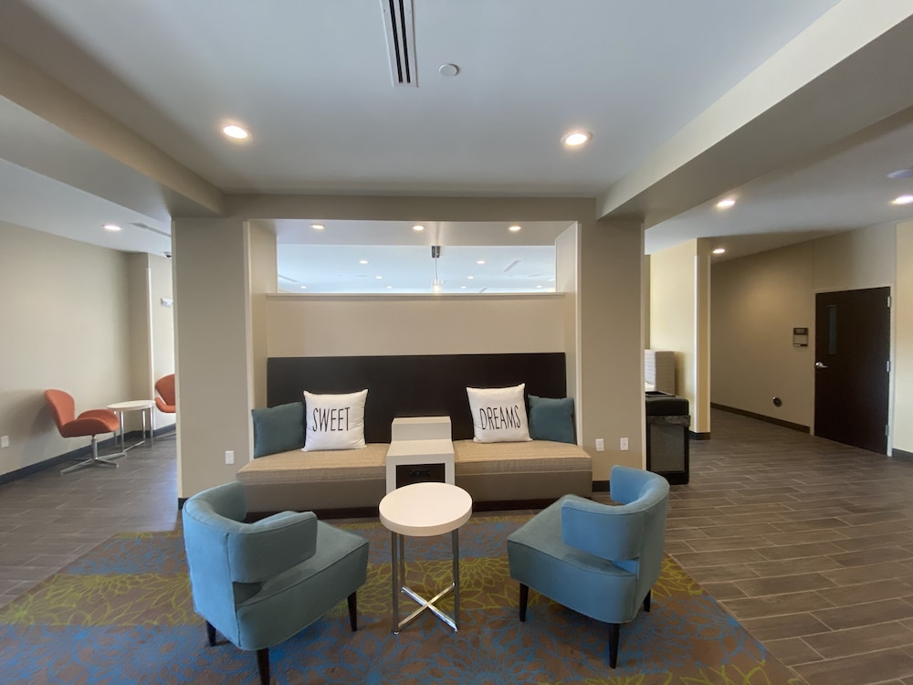 Sleep Inn & Suites Great Falls Airport 35/48