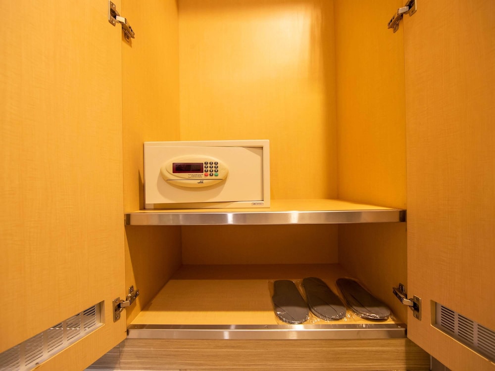 Ibis Styles Singapore Albert 21/48