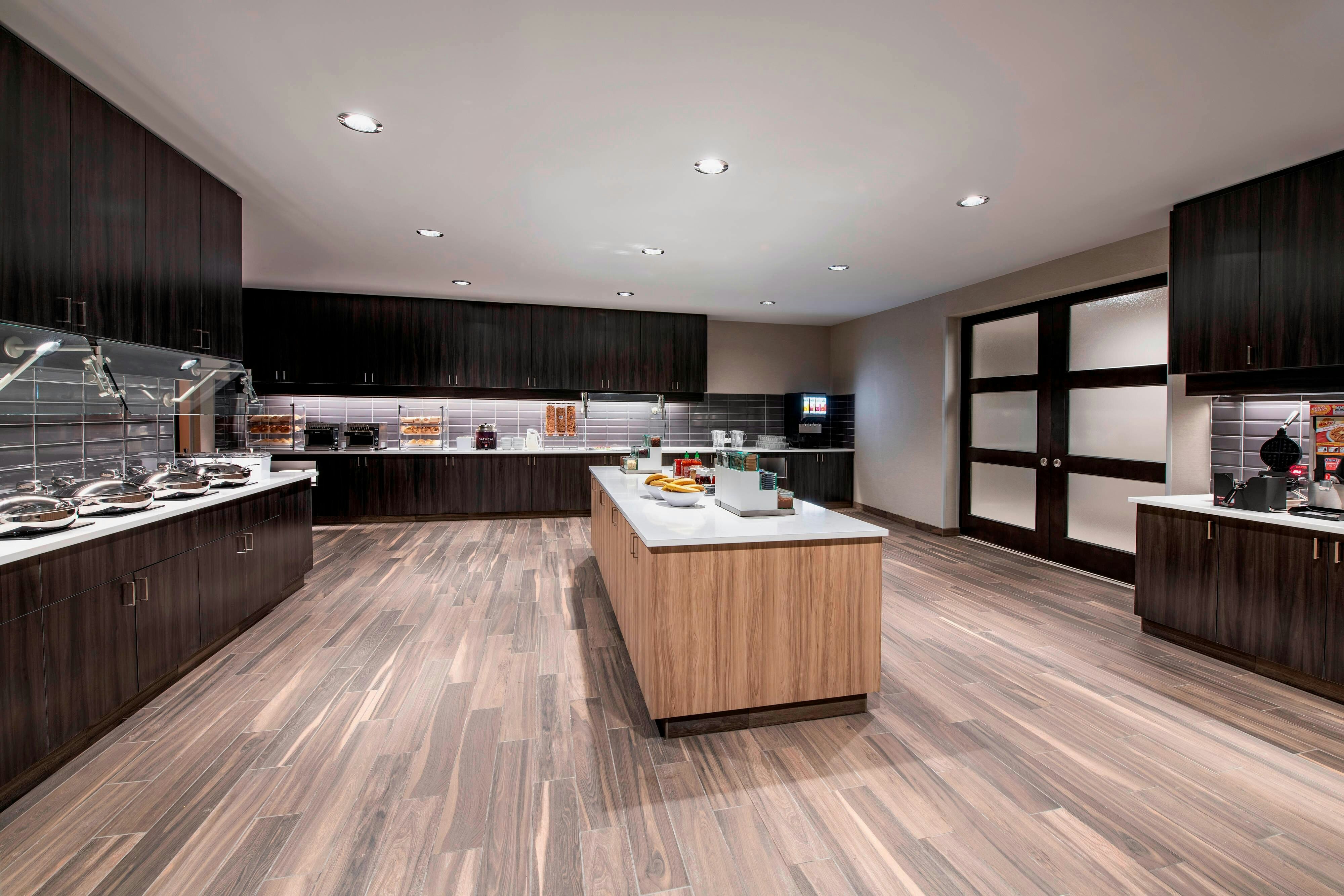 Residence Inn Winnipeg 2/47