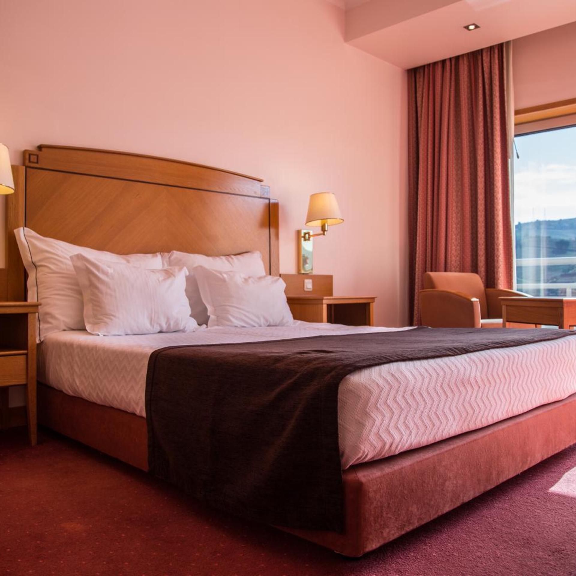Suite, Lake View