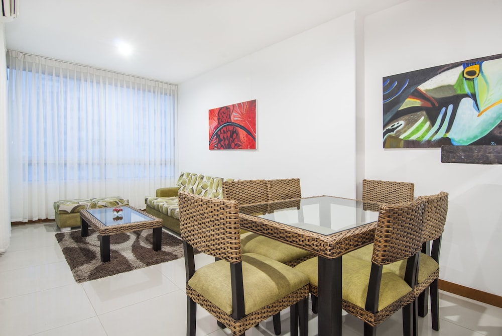 Travelers Suites Orange Cartagena 23/38