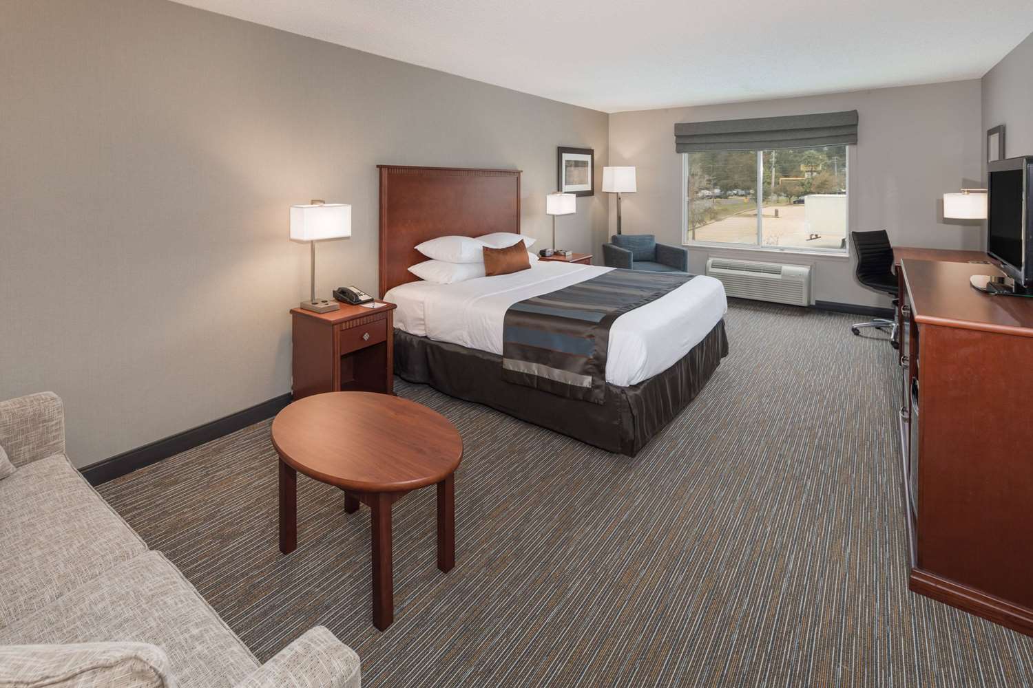 Wingate by Wyndham Shreveport Airport 10/29