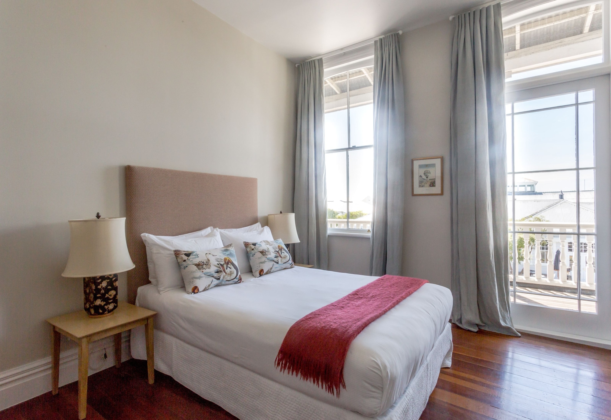 Heritage, Queen Bed