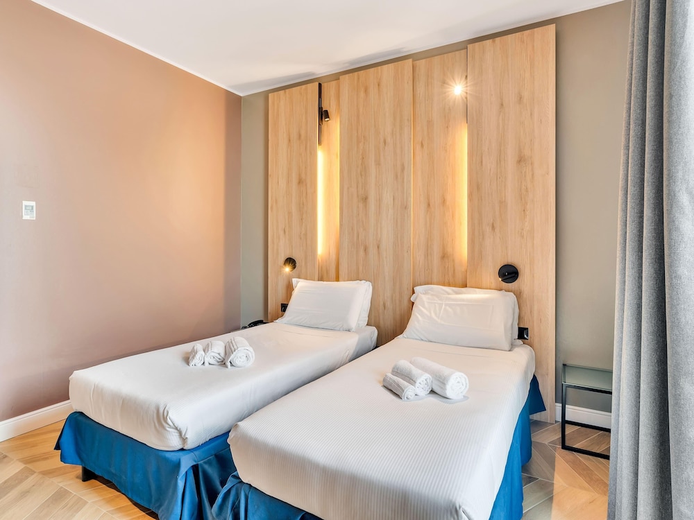 SUPERIOR, TWIN BEDS