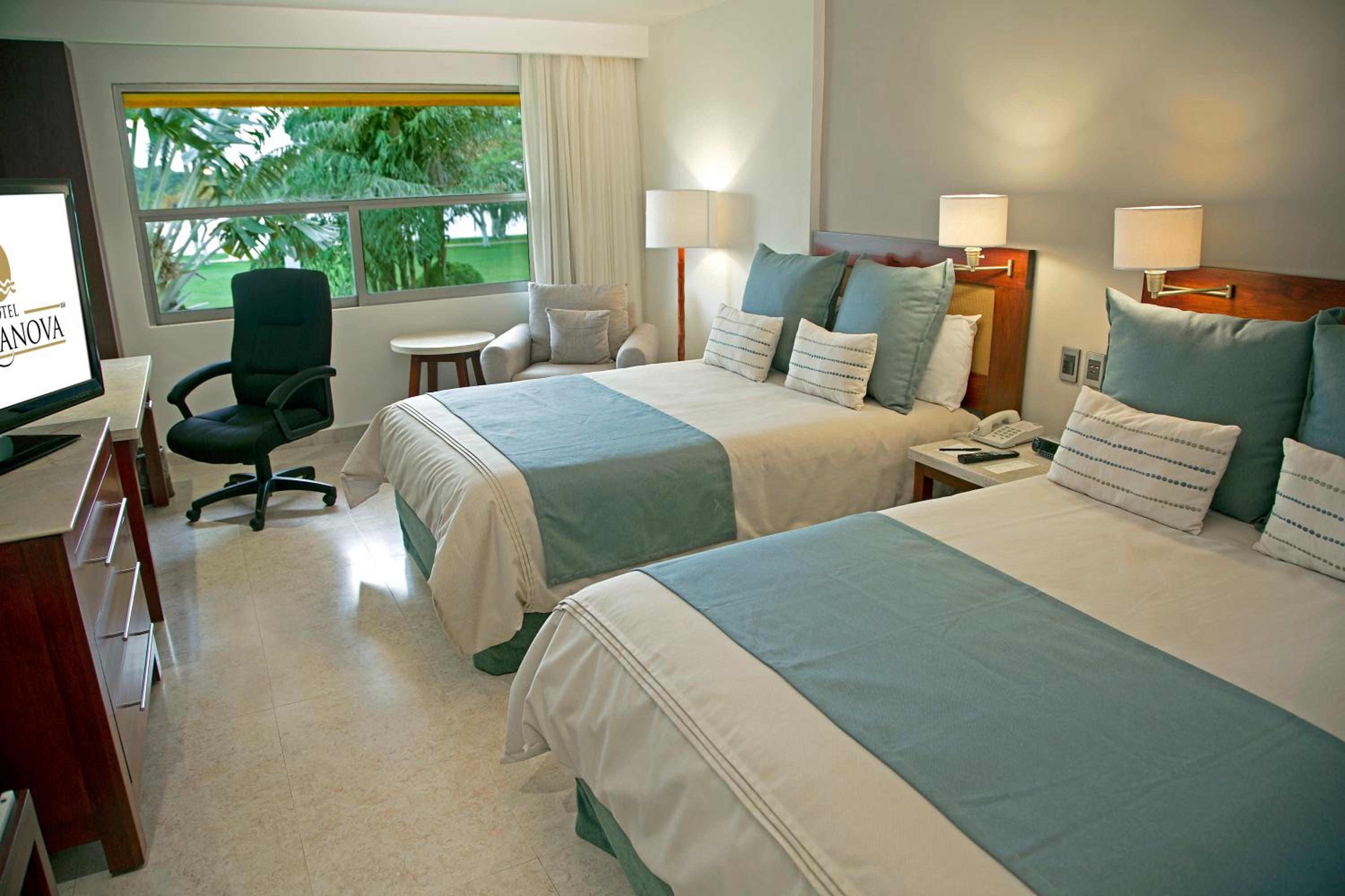 Superior, King Bed
