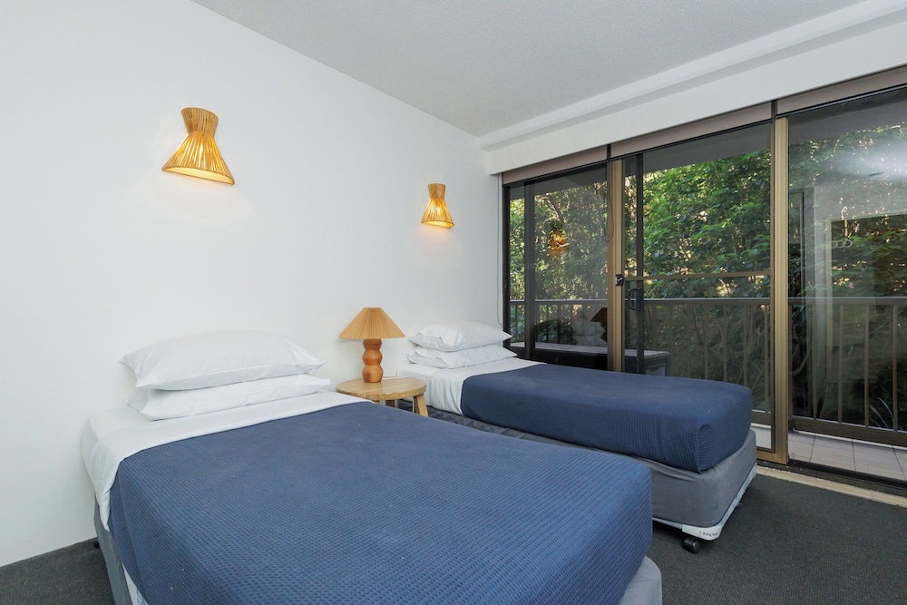The Rocks Resort 13/50